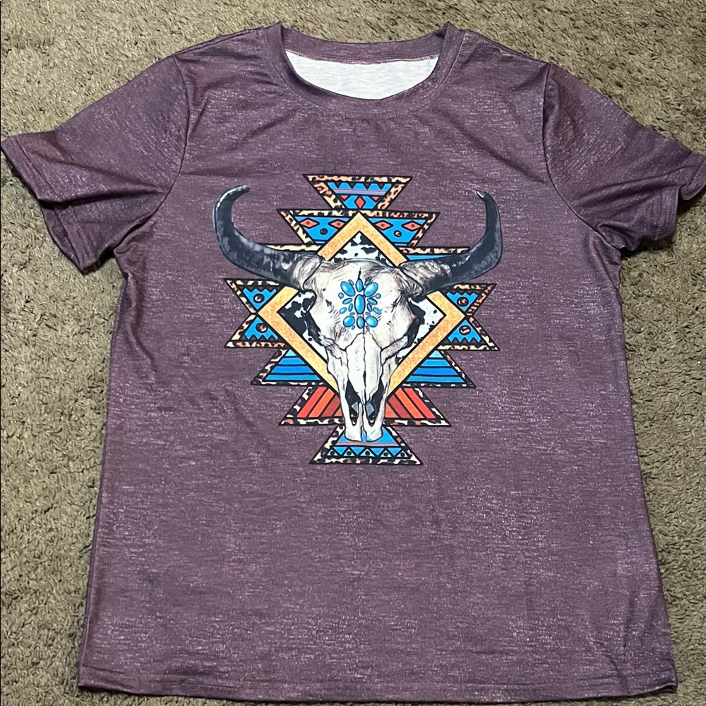 NWOT Tribal Graphic T-Shirt with Bull Skull Design